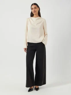 YASNIMBO TOP MET LANGE MOUWEN 9 YASNIMBO TOP MET LANGE MOUWEN -YAS Verkoopwinkel 26038614 Birch 005