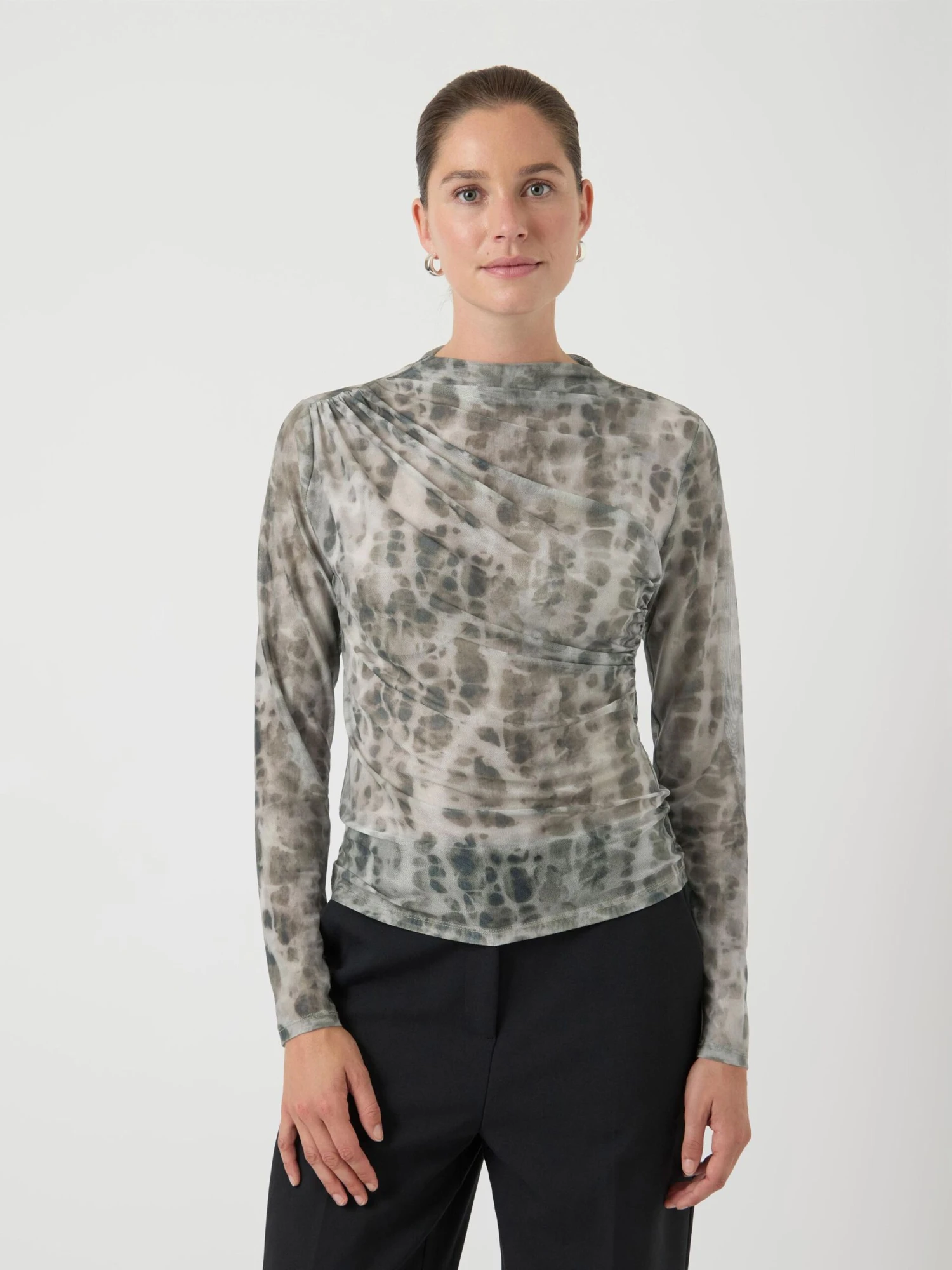 YASFLORI TOP MET LANGE MOUWEN 1 YASFLORI TOP MET LANGE MOUWEN